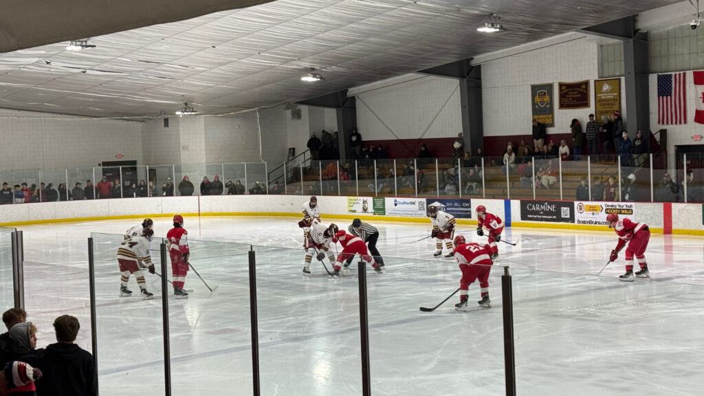 Newburyport Outlasts Amesbury 7-4