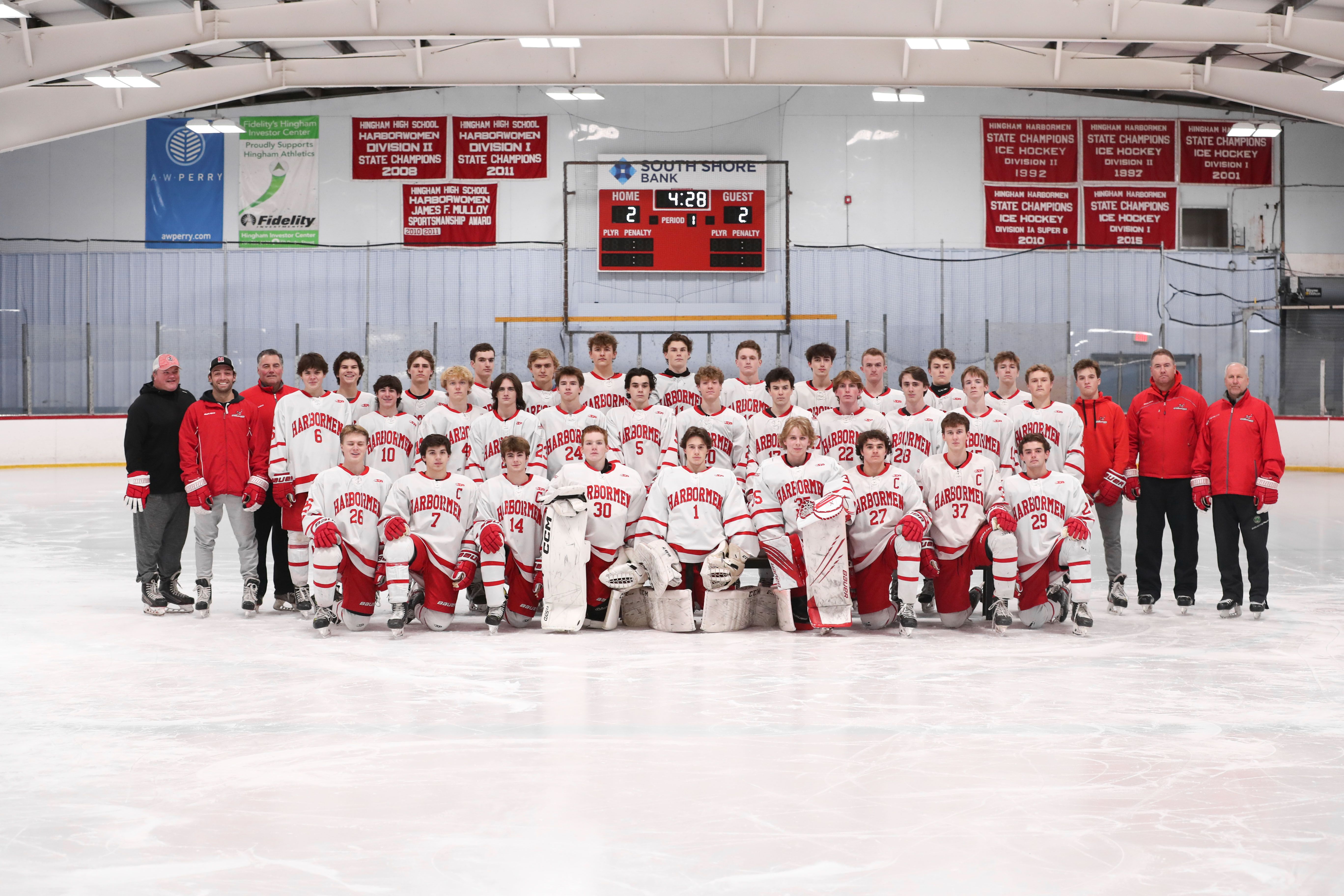 Hingham Harbormen players