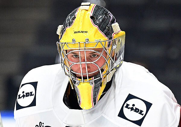 Photo credit: Dan Hickling/Hickling Images