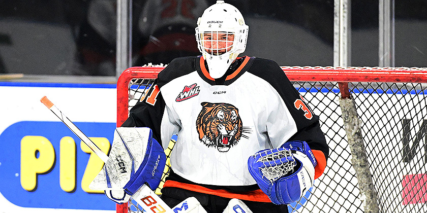 WHL: Medicine Hat (3) @ Penticton (1) WHL: Medicine Hat (3) @ Penticton (1)