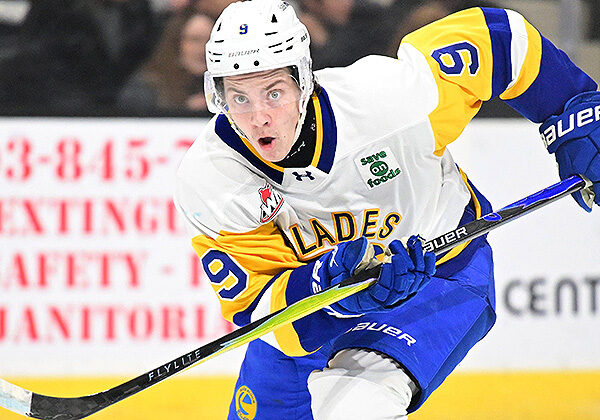 Photo credit: Dan Hickling/Hickling Images