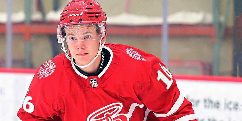 USHL:  Green Bay (8) @ Dubuque (4)